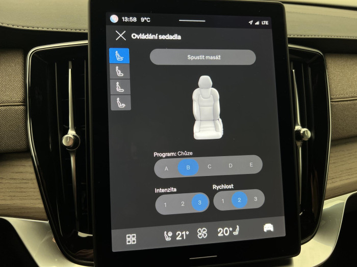 Volvo XC90 T8 AWD RECHARGE ULTRA DARK CZ