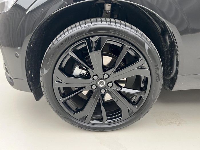 Volvo XC60 B5 AWD BLACK EDITION AUT CZ 2.0 Edition