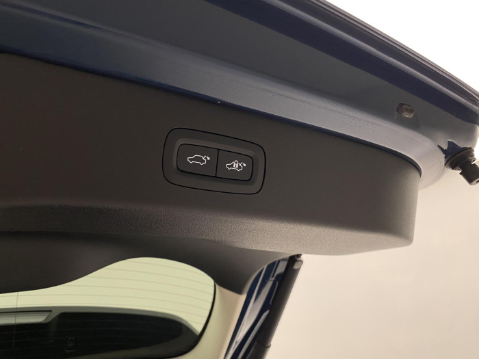 Lynk & Co 01 MORE PHEV