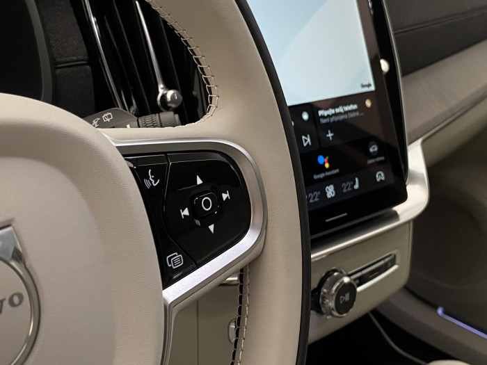 Volvo XC90 T8 AWD RECHARGE BRIGHT PLUS 7m