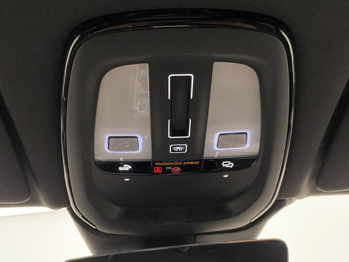 Volvo XC60 T6 AWD ULTRA DARK AUT CZ