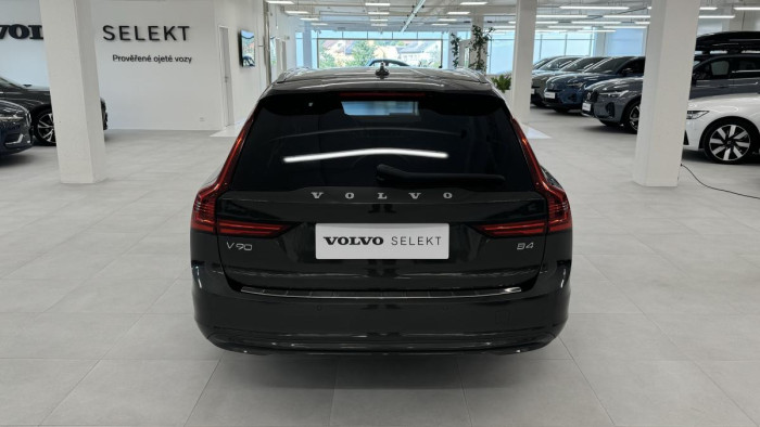 Volvo V90 B4 MOMENTUM REZERVACE 2.0 Momentum