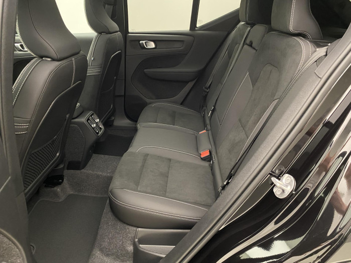 Volvo XC40 B4 AUT PLUS BLACK EDITION