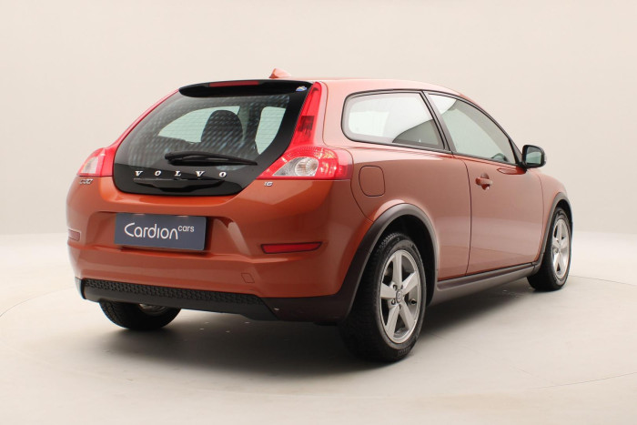 Volvo C30 1.6i MOMENTUM CZ REZERVACE 1.6 i Momentum