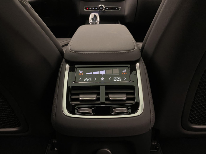 Volvo XC90 T8 AWD RECHARGE DARK PLUS 7m