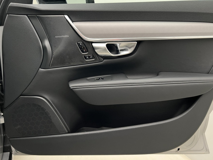 Volvo V90 T6 AWD RECHARGE PLUS DARK AUT