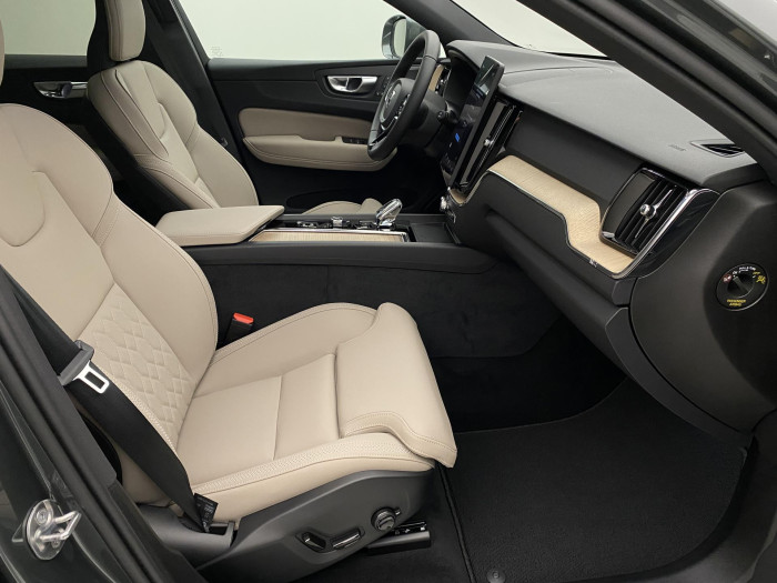 Volvo XC60 B5 AWD AUT BRIGHT PLUS