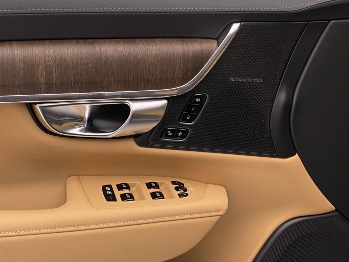 Volvo V90 T8 AWD Plug-in BRIGHT ULTRA