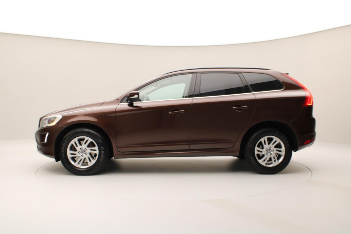 Volvo XC60 D4 AWD MOMENTUM AUT CZ 2.4 d Momentum