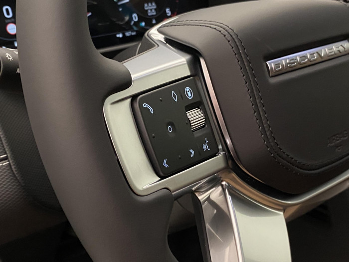 Land Rover Discovery D350 DYNAMIC HSE AWD REZERVACE 3.0 d Dynamic