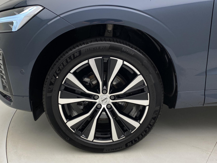 Volvo XC60 B5 AWD DARK PLUS AUT