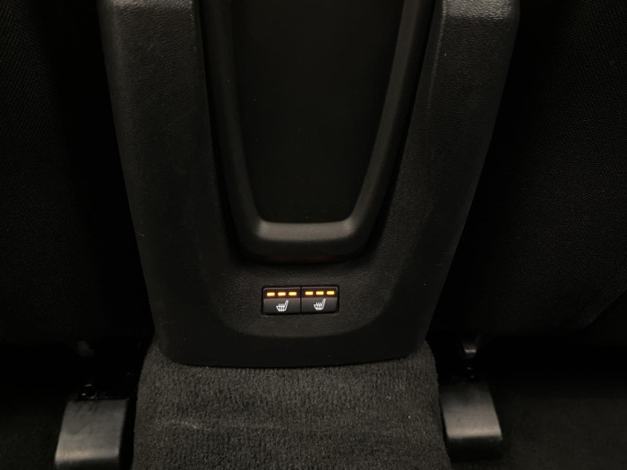 Volvo V40 T2 NEZÁVISLÉ TOPENÍ REZERVACE