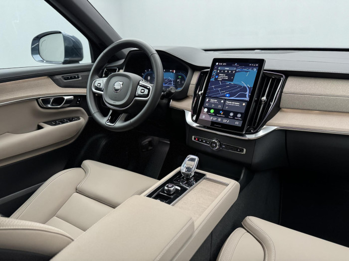 Volvo XC90 T8 AWD RECHARGE CZ REZERVACE