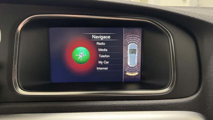 Volvo V40 D2 INSCRIPTION REZERVACE 2.0 d