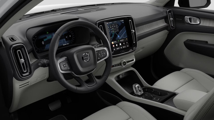 Volvo XC40 B3 AUT DARK PLUS