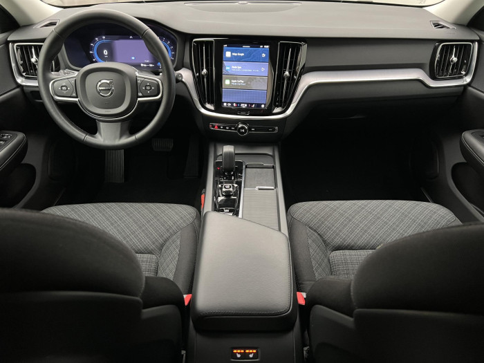 Volvo V60 B3 CORE AUT 1.maj.