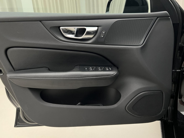 Volvo V60 D4 MOMENTUM AUT 1.maj. 2.0 d Momentum