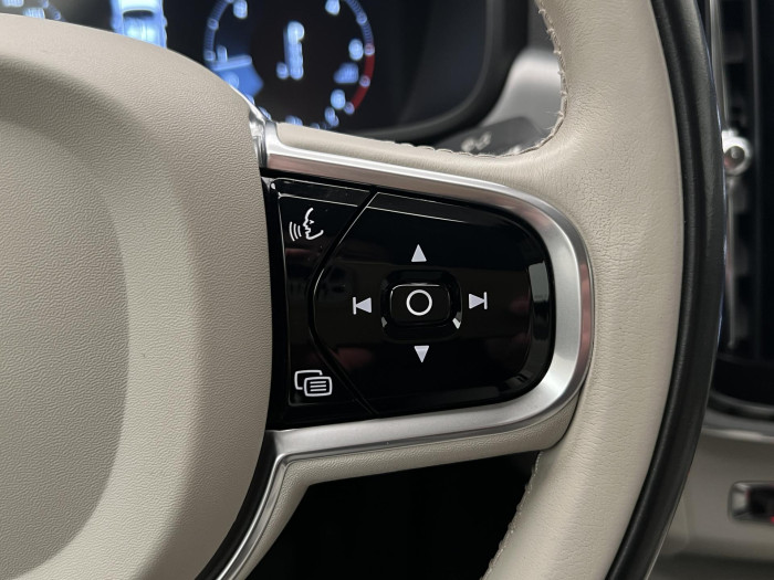 Volvo S90 D4 AWD MOMENTUM AUT CZ 2.0 d Momentum