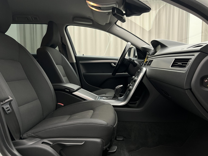 Volvo XC70 D4 AWD NAVIGACE AUT CZ 2.4 d