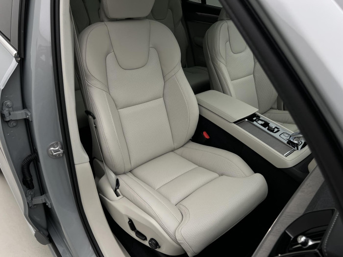 Volvo XC90 B5 AWD AUT BRIGHT PLUS 7-míst