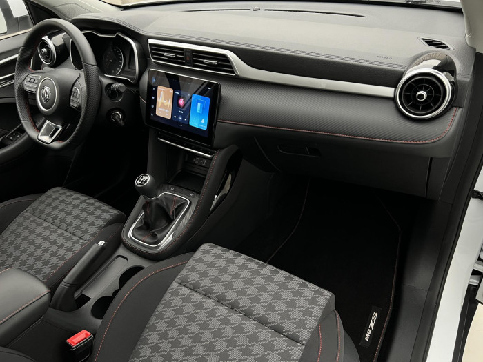 MG ZS 1.5 ESSENTIAL PLUS CZ 1.maj.