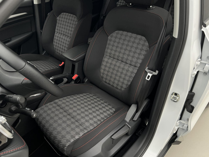 MG ZS 1.5 ESSENTIAL PLUS CZ 1.maj.