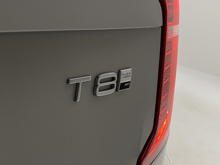 Volvo XC90 T8 AWD ULTRA DARK AUT CZ 7m