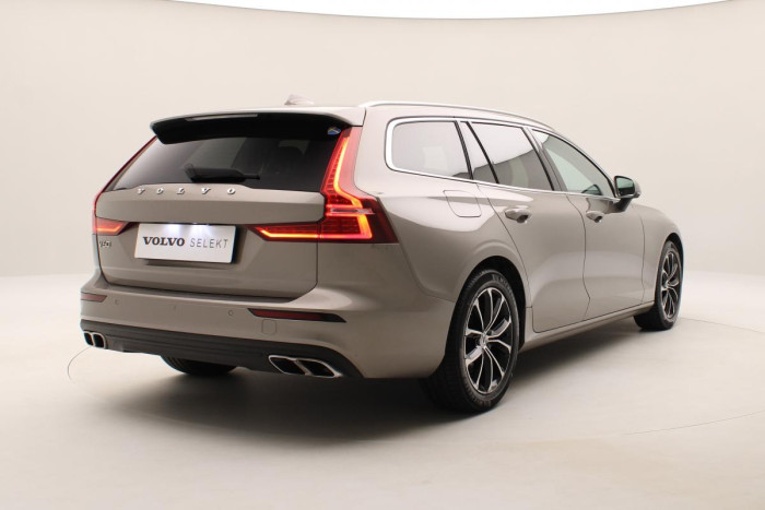 Volvo V60 D3 MOMENTUM AUT 1.maj 2.0 d Momentum