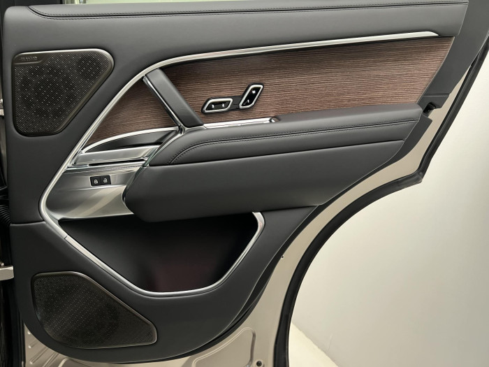 Land Rover Range Rover D350 AUTOBIOGRAPHY SWB AWD Aut 3.0 d