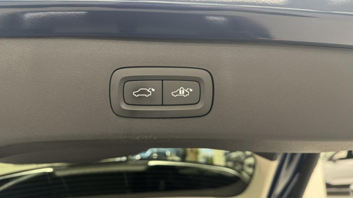 Lynk & Co 01 PHEV DCT AUT 1.maj.