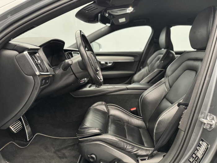 Volvo V90 T4 R-DESIGN AUT