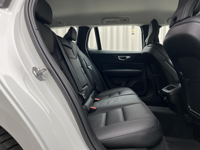 Volvo V60 B4 INSCRIPTION AUT