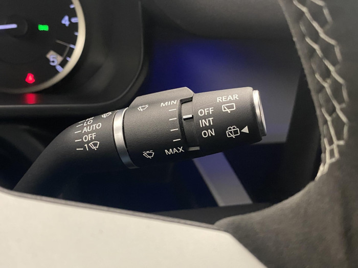 Land Rover Defender 110 D250 SE AWD AUT REZERVACE 3.0 d SE