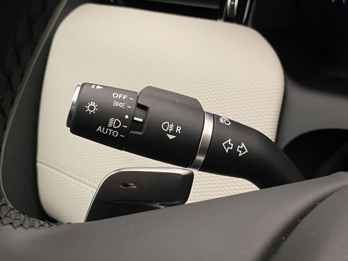 Land Rover Discovery Sport D200 SE DYNAMIC AWD CZ 1.maj 2.0 d SE Dynamic