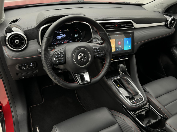 MG ZS 1.0T EXCLUSIVE AUT CZ 1.maj. 1.0 Exclusive