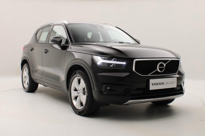 Volvo XC40 B4 AWD MOMENTUM AUT REZERVACE 2.0 Momentum