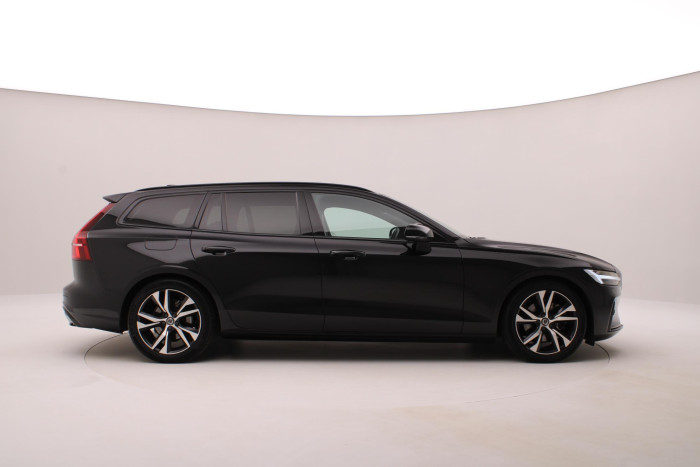 Volvo V60 B3 DARK PLUS REZERVACE
