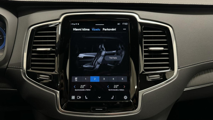 Volvo XC90 T8 AWD RECHARGE REZERVACE