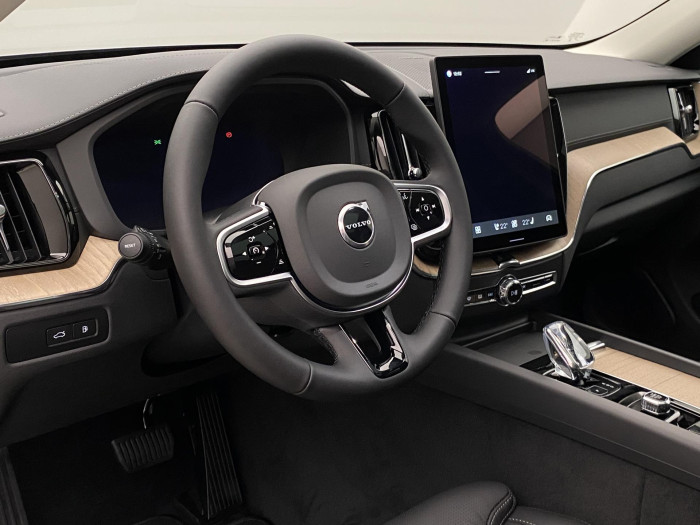 Volvo XC60 T6 AWD AUT DARK ULTRA