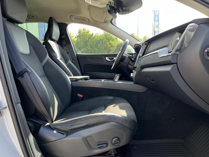 Volvo XC60 B4 AWD MOMENTUM Aut 1.maj. 2.0 Momentum
