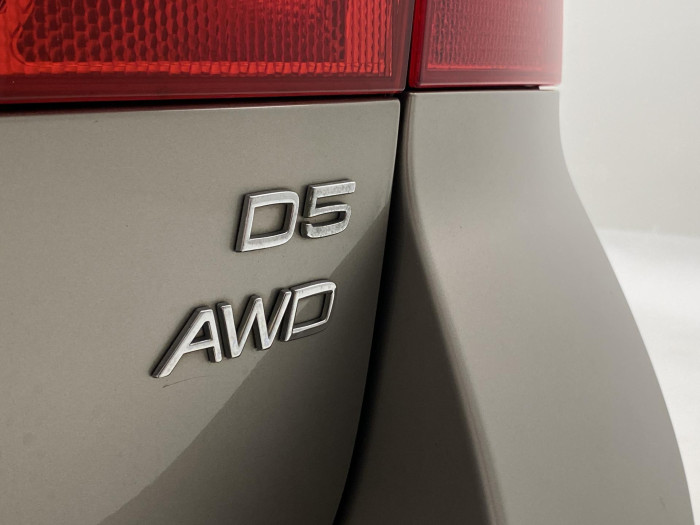 Volvo V70 D5 AWD SUMMUM AUT CZ 2.4 d Summum