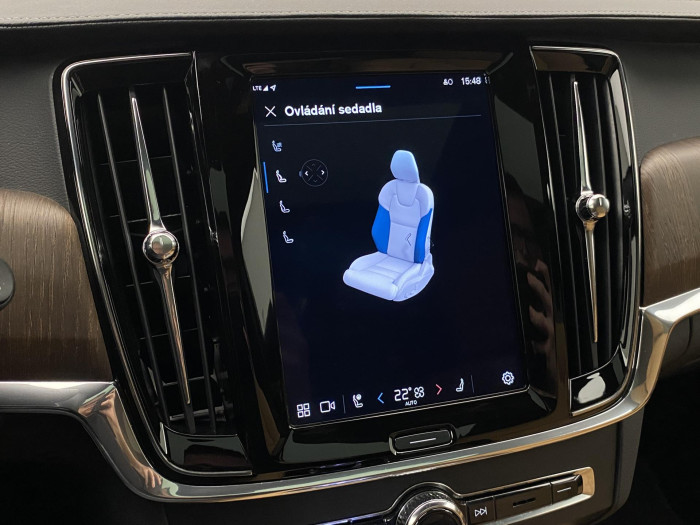 Volvo V90 CC B4 AWD ULTIMATE AUT CZ 2.0 CC CC