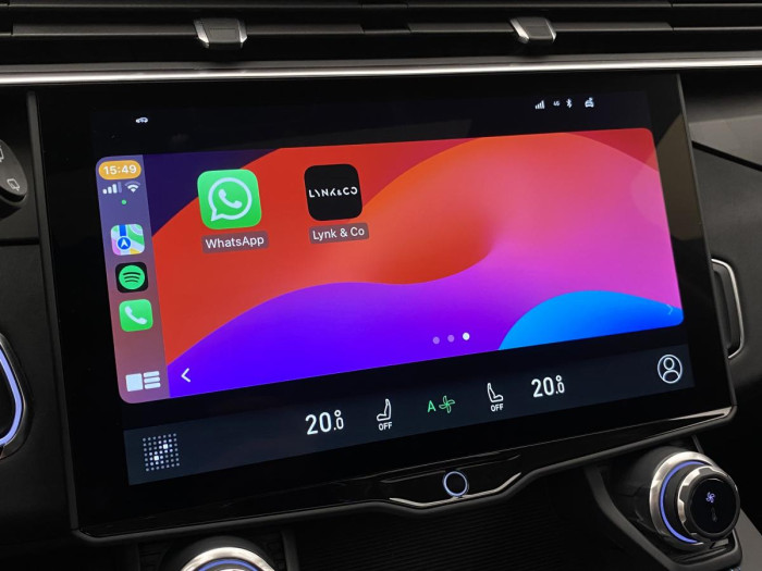 Lynk & Co 01 PHEV DCT AUT 1.maj. REZERVACE