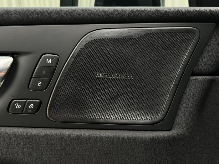 Volvo XC60 B5 AWD BLACK EDITION PLUS AUT