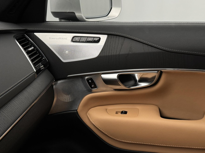 Volvo XC90 T8 AWD RECHARGE BRIGHT ULTRA