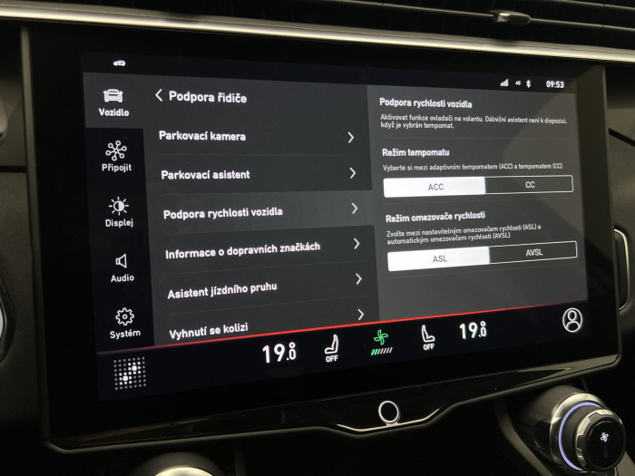 Lynk & Co 01 PHEV DCT AUT