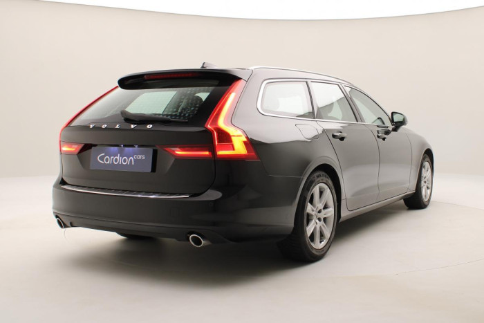 Volvo V90 D4 AWD MOMENTUM AUT REZERVACE 2.0 d Momentum