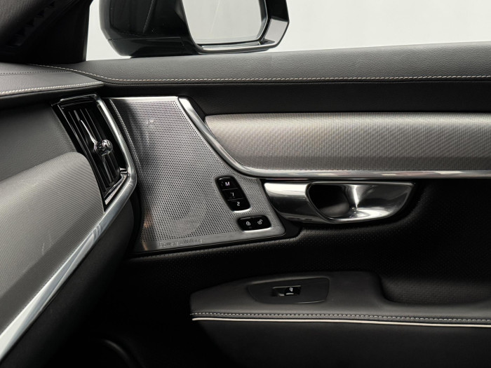 Volvo S90 T8 AWD R-DESIGN RECHARGE CZ