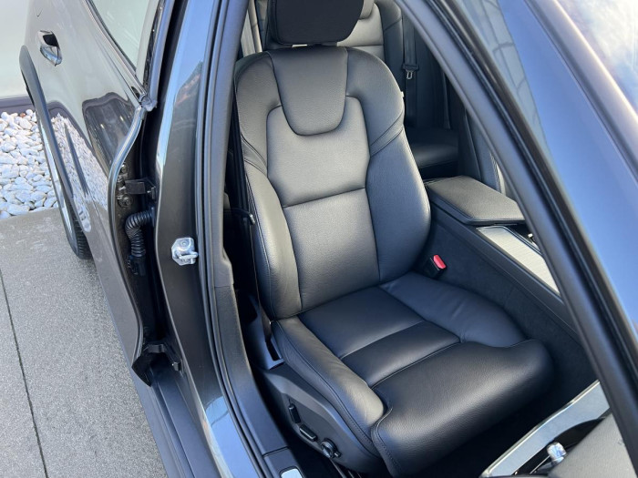 Volvo V60 CROSS COUNTRY B4 AWD Aut 1.maj