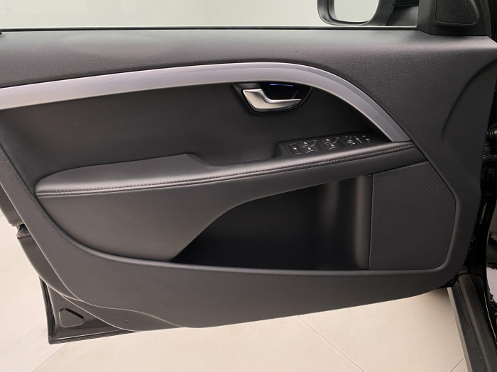 Volvo XC70 D4 AWD SUMMUM AUT CZ 2.4 d Summum